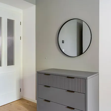 Blueground Vinohrady Balcony Nr Riegrovy Sady Prg-78 Appartement